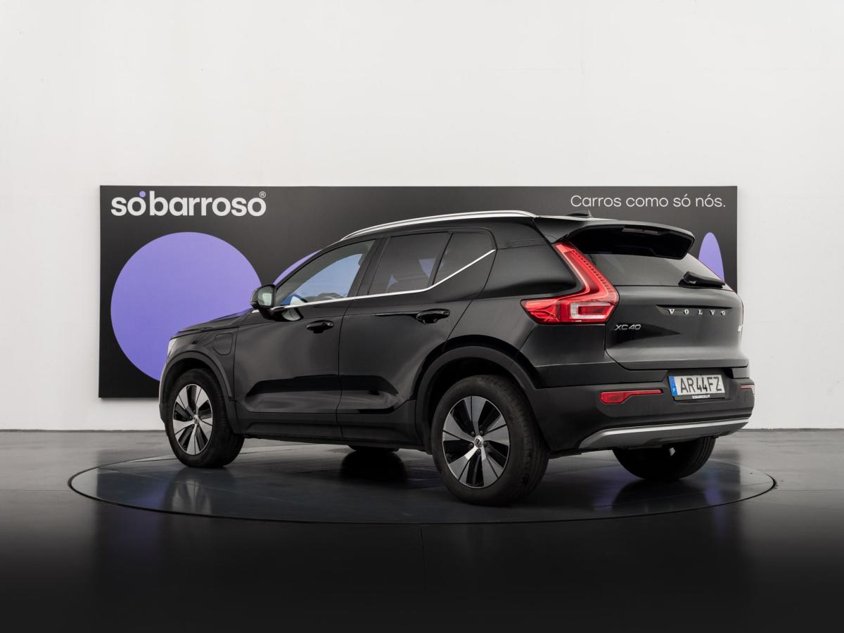 volvo-xc40-2022-hibrido-a-gasolina-1477cc