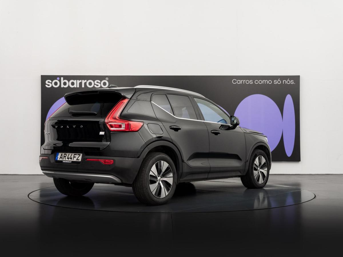 volvo-xc40-2022-hibrido-a-gasolina-1477cc