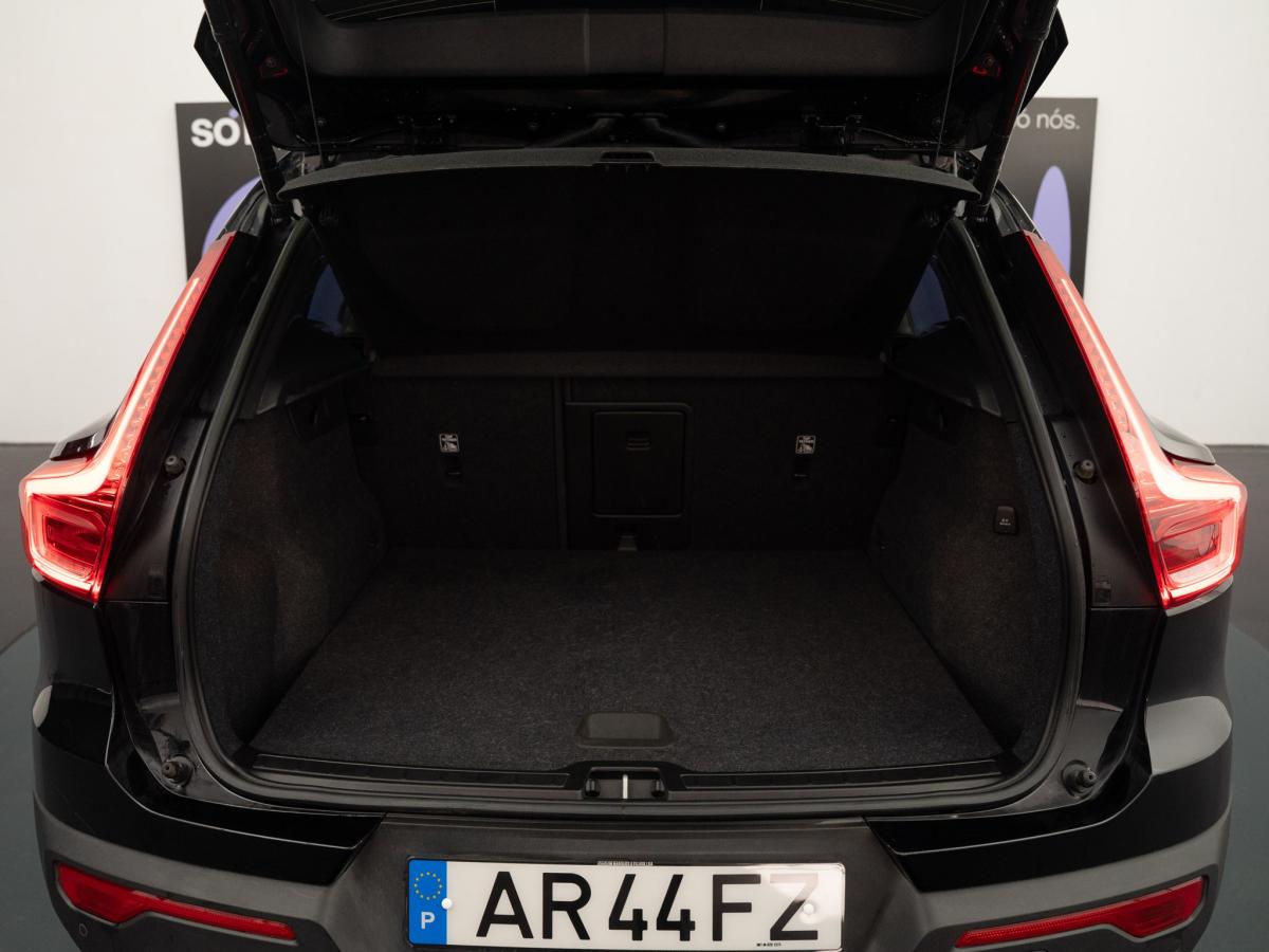 volvo-xc40-2022-hibrido-a-gasolina-1477cc