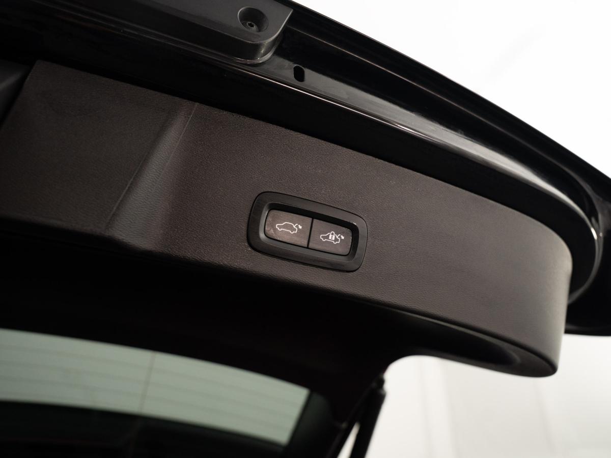 volvo-xc40-2022-hibrido-a-gasolina-1477cc