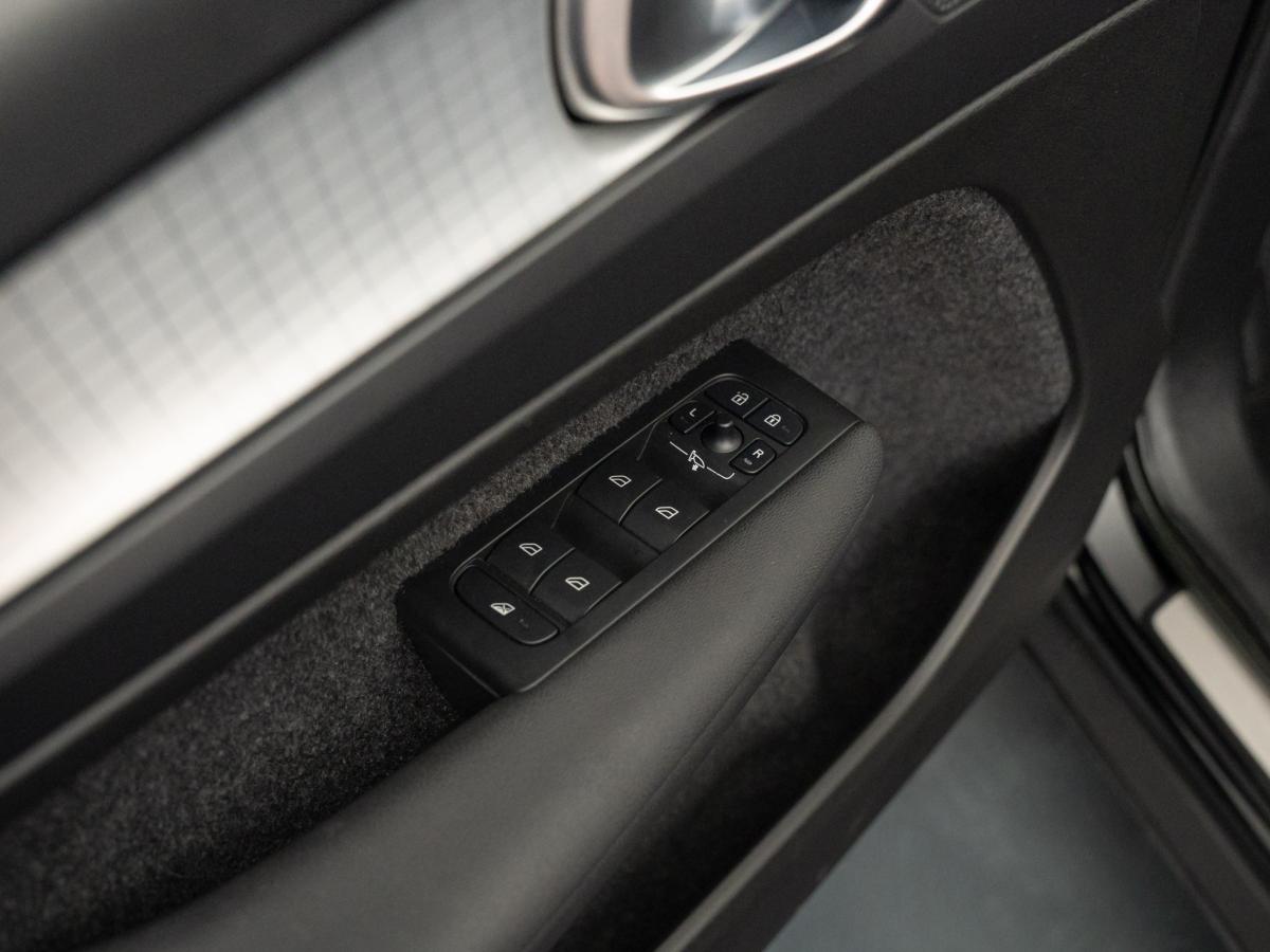 volvo-xc40-2022-hibrido-a-gasolina-1477cc