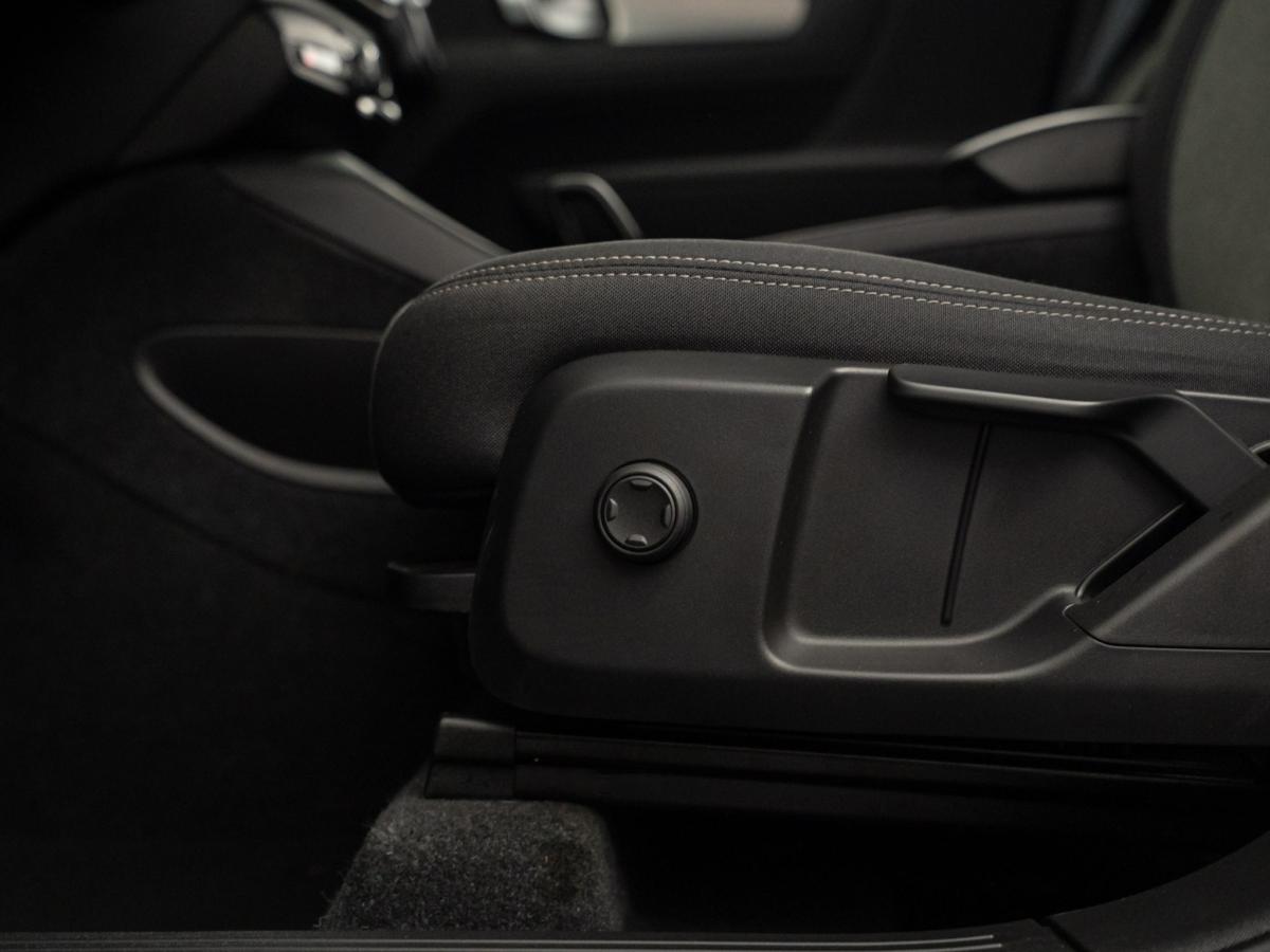 volvo-xc40-2022-hibrido-a-gasolina-1477cc