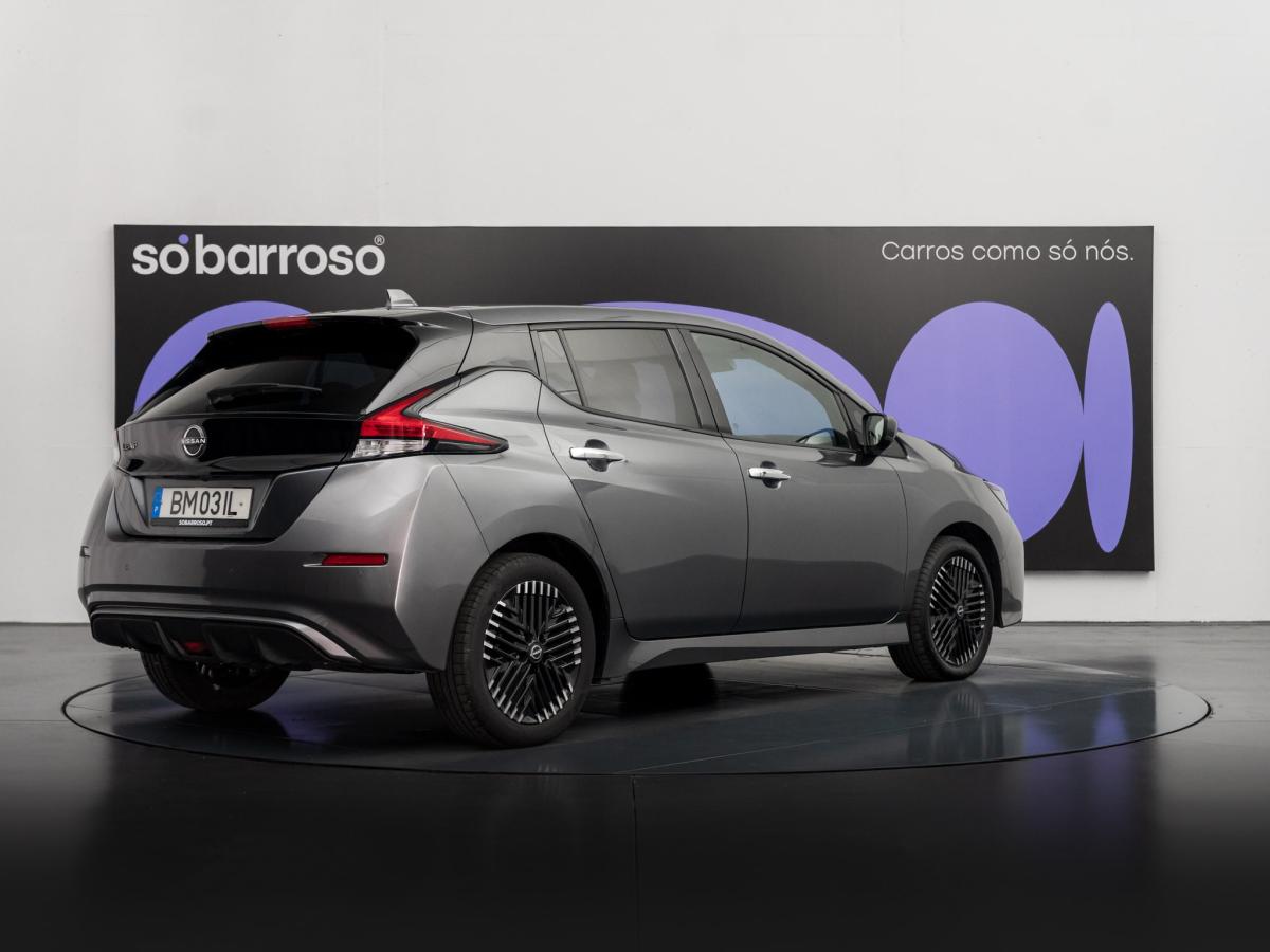 nissan-leaf-2024-eletrico-500cc