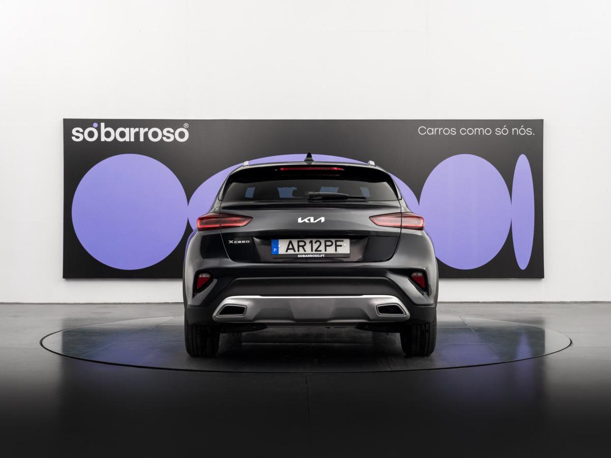 kia-xceed-2022-hibrido-a-gasolina-1580cc