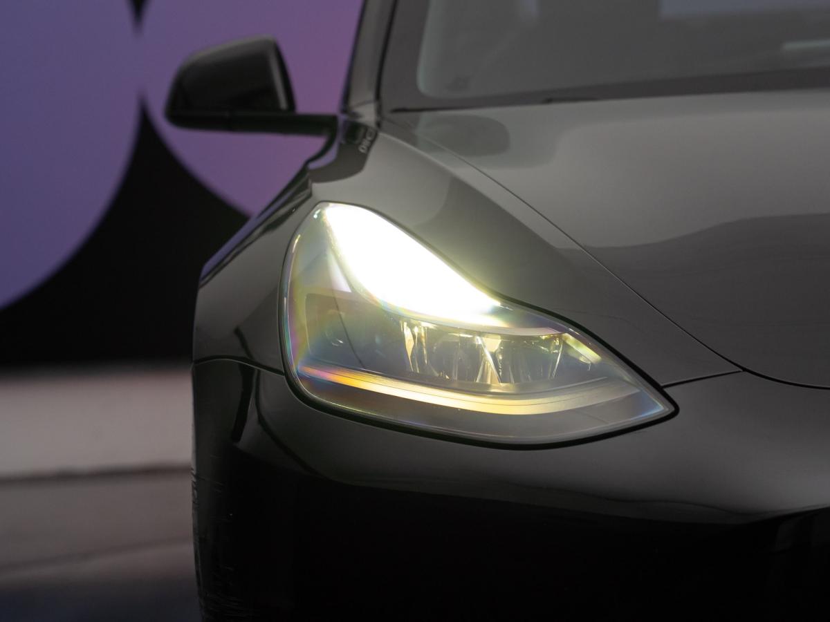 tesla-model-3-2021-eletrico-500cc