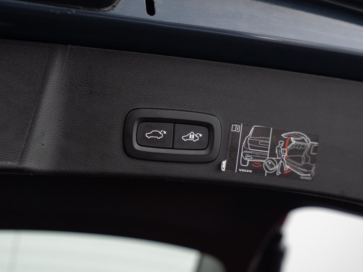 volvo-xc40-2021-gasolina-1477cc