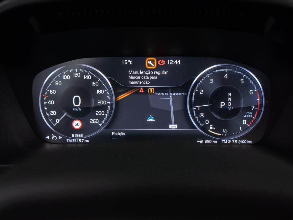 volvo-xc40-2021-gasolina-1477cc
