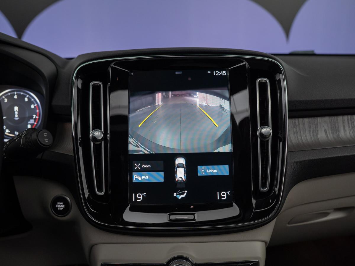 volvo-xc40-2021-gasolina-1477cc