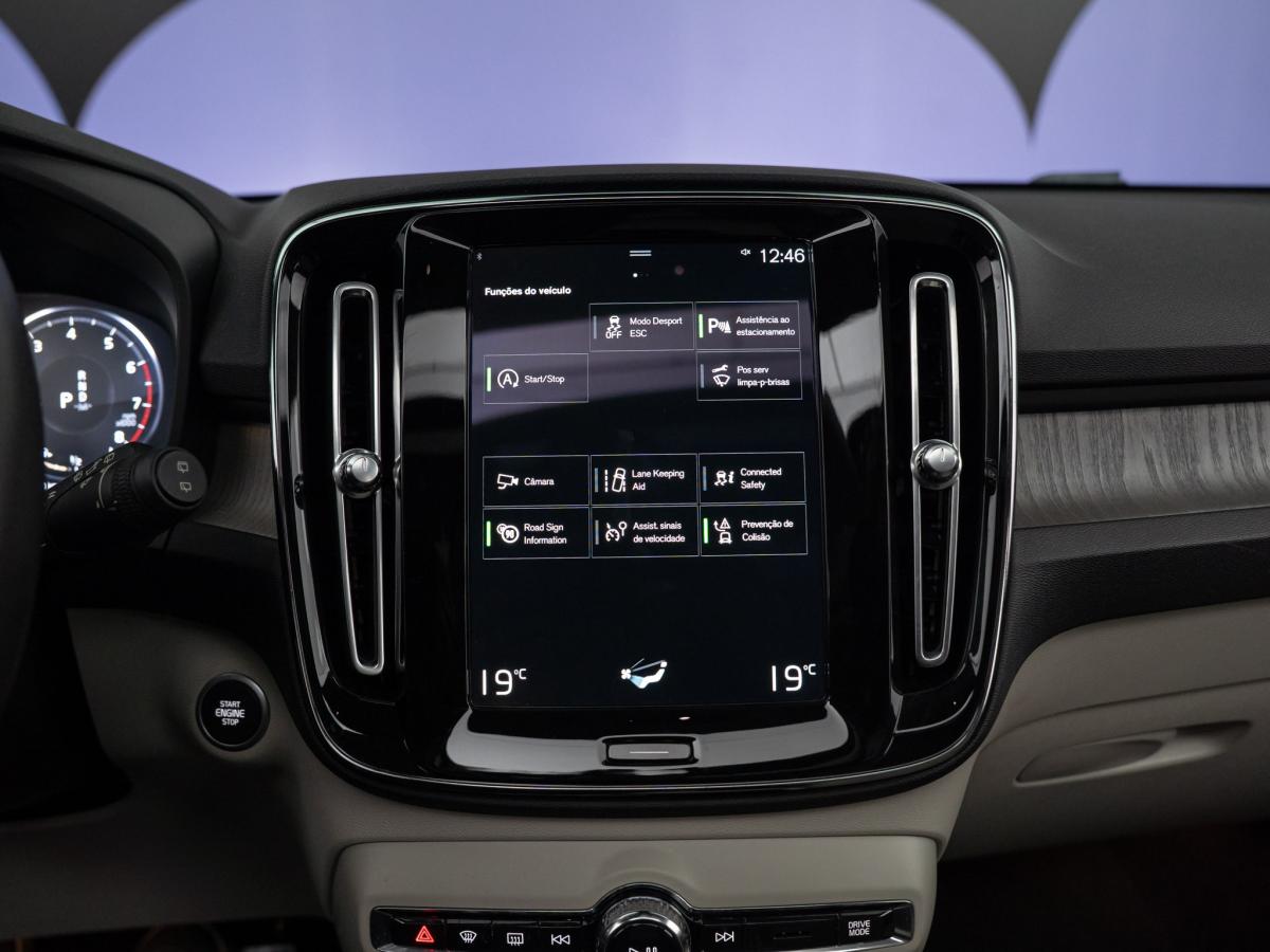 volvo-xc40-2021-gasolina-1477cc