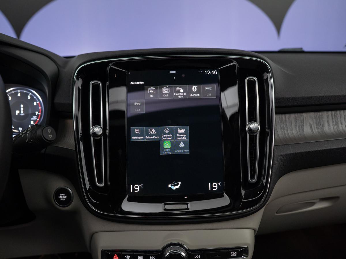 volvo-xc40-2021-gasolina-1477cc