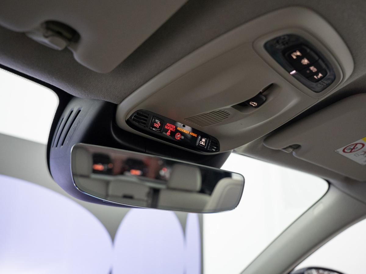 volvo-xc40-2021-gasolina-1477cc