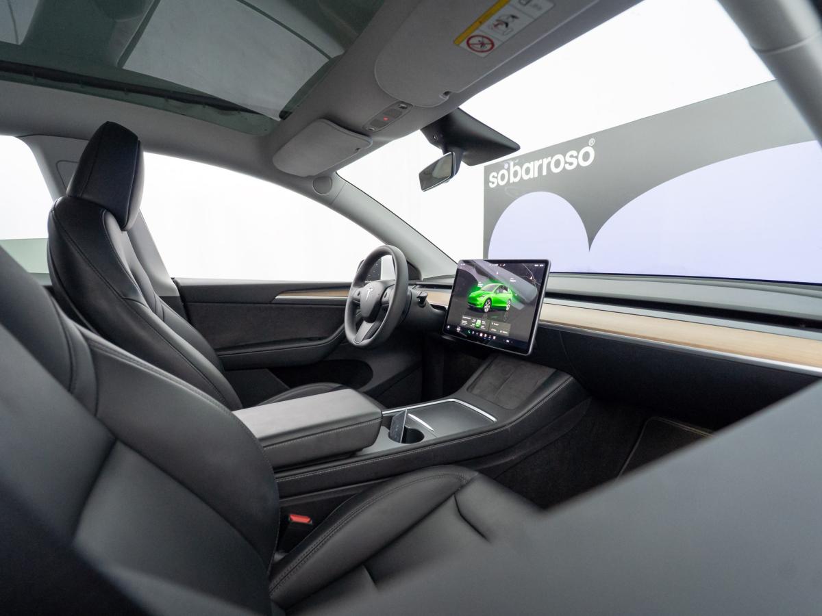 tesla-model-y-2023-eletrico-500cc