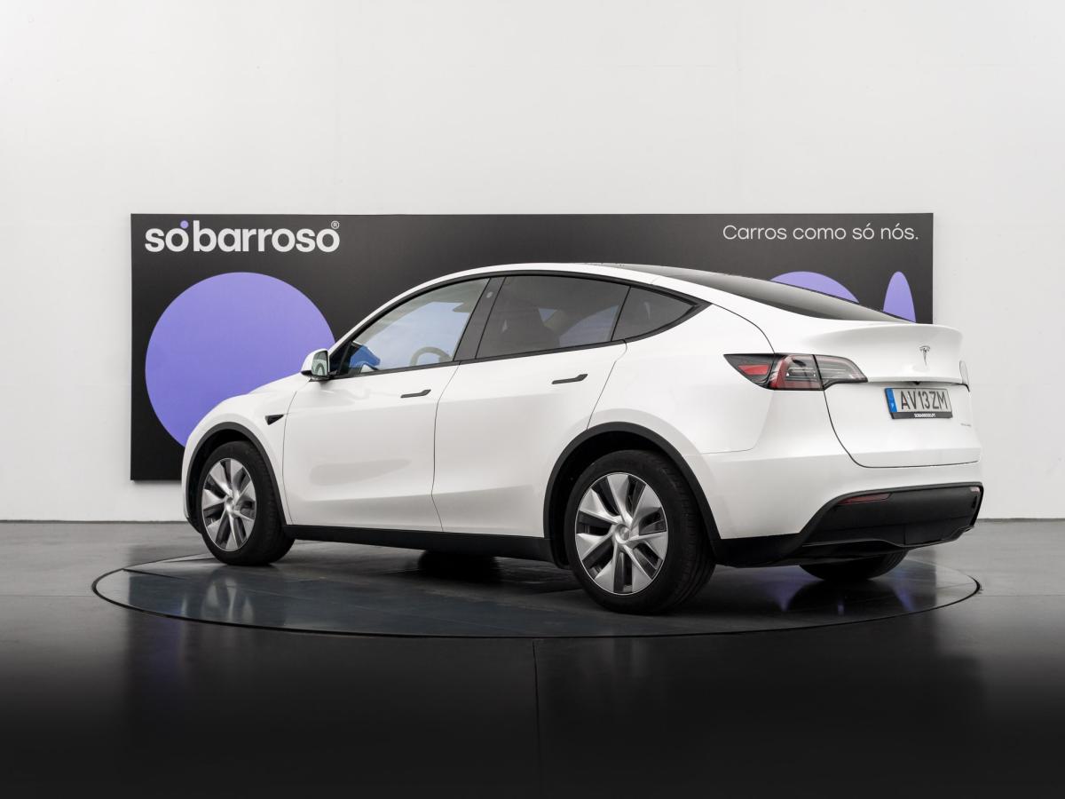 tesla-model-y-2023-eletrico-500cc