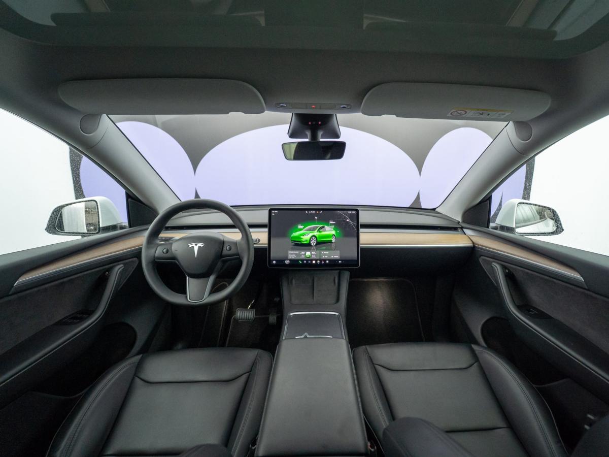 tesla-model-y-2023-eletrico-500cc