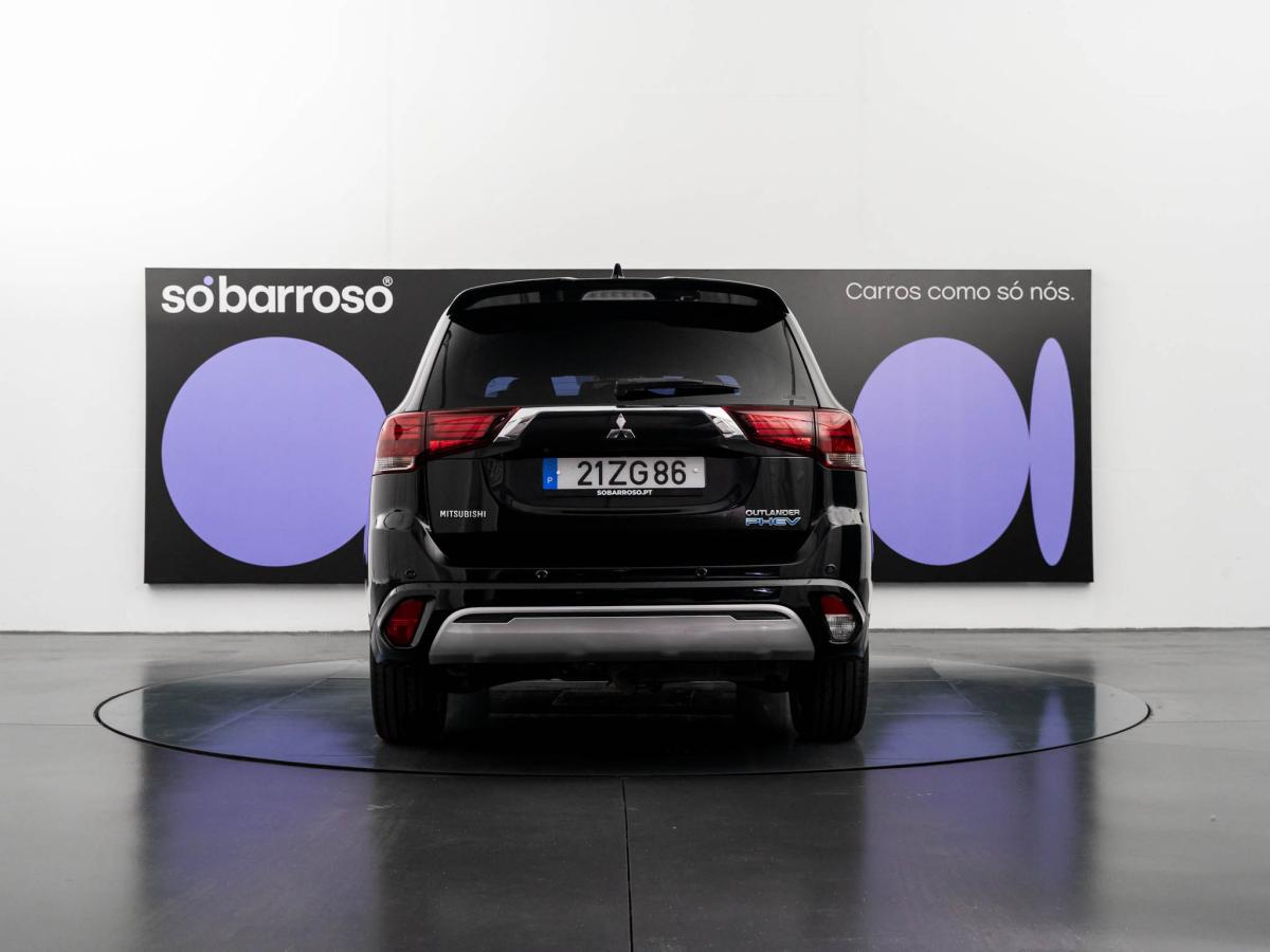 mitsubishi-outlander-2019-hibrido-a-gasolina-2360cc