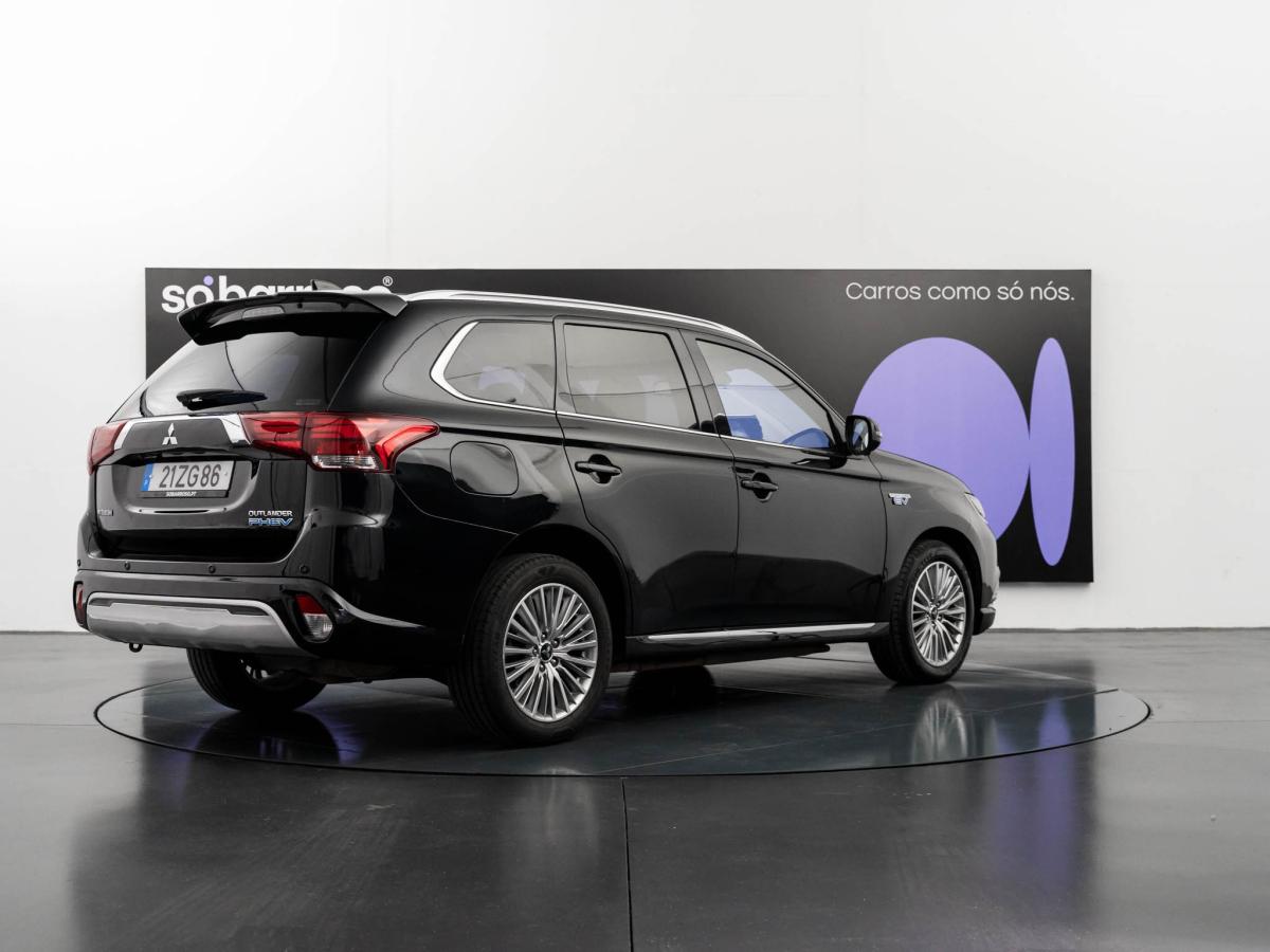 mitsubishi-outlander-2019-hibrido-a-gasolina-2360cc