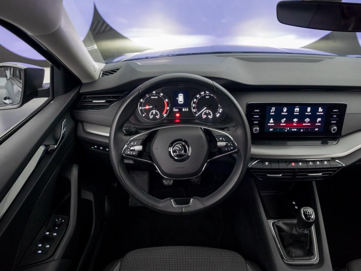 skoda-octavia-break-2023-gasolina-999cc