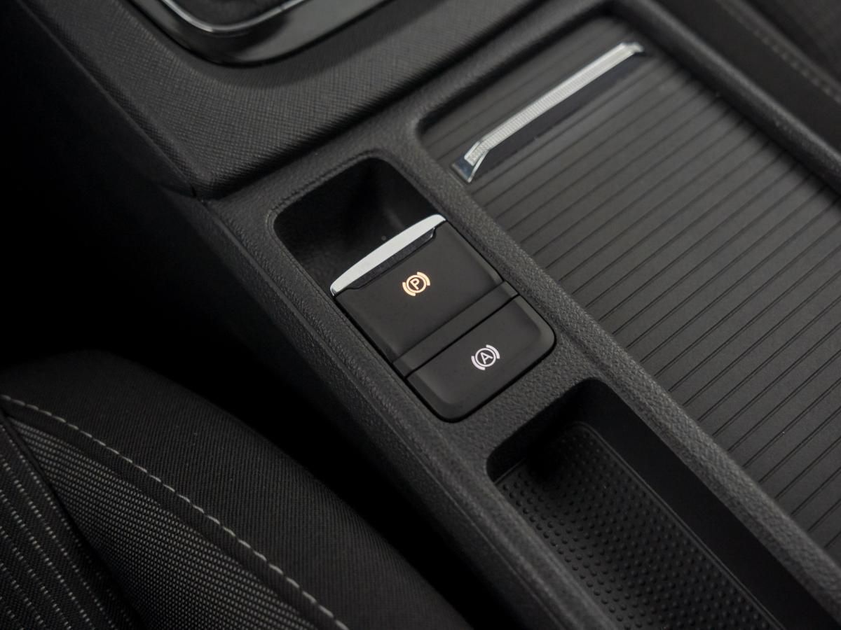 skoda-octavia-break-2023-gasolina-999cc