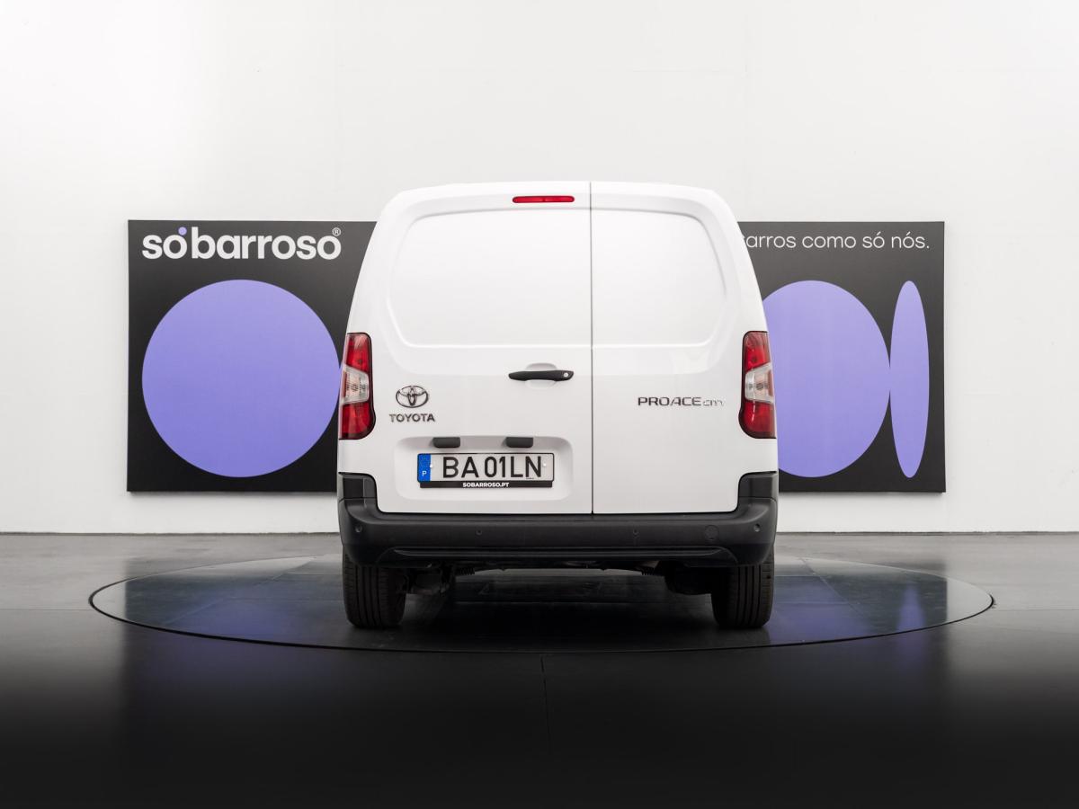 toyota-proace-2023-diesel-1499cc
