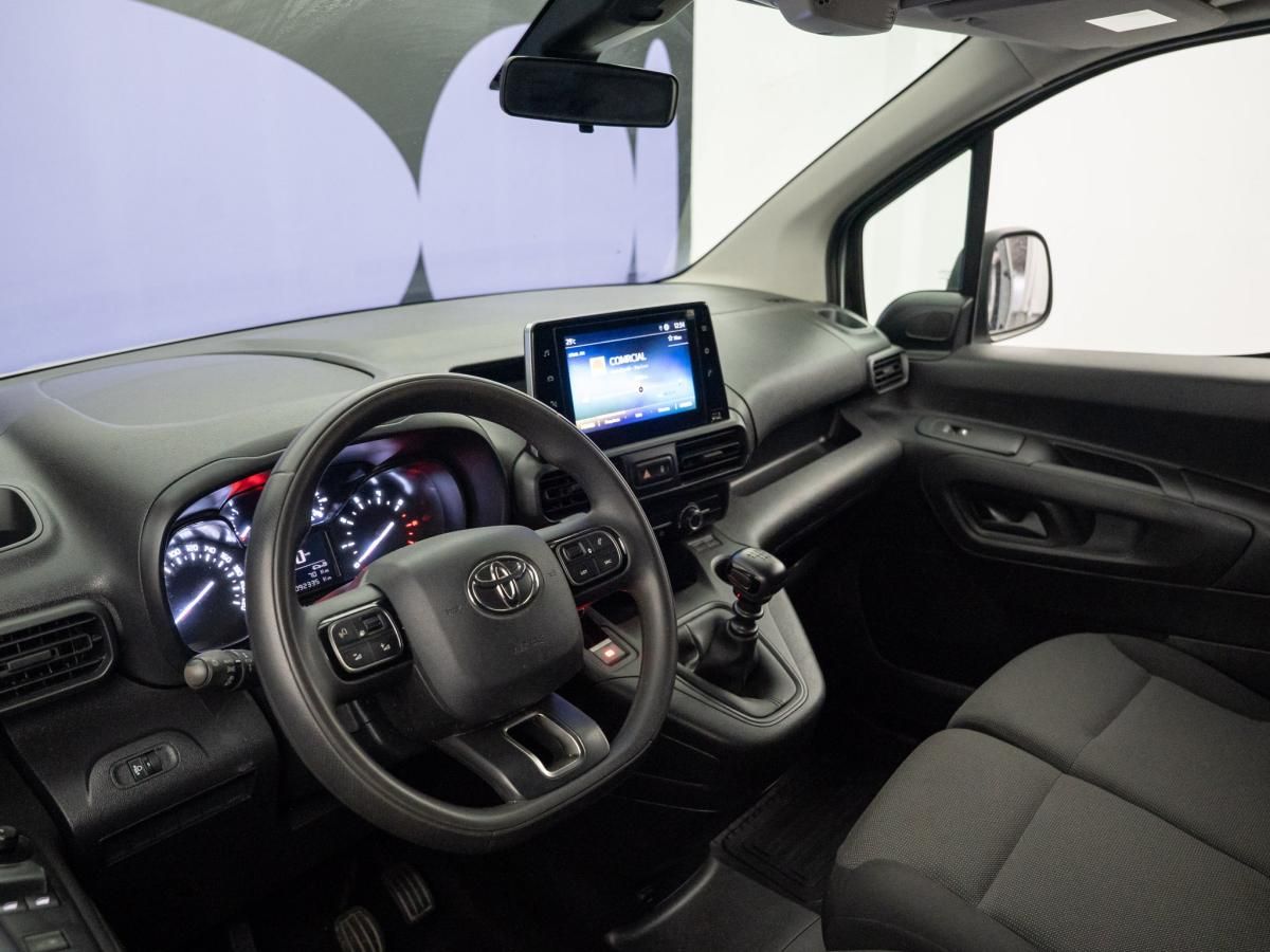 toyota-proace-2023-diesel-1499cc