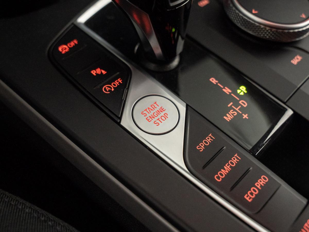 bmw-serie-1-2023-gasolina-1499cc