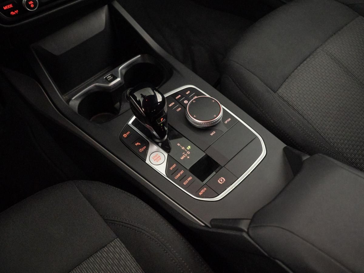 bmw-serie-1-2023-gasolina-1499cc
