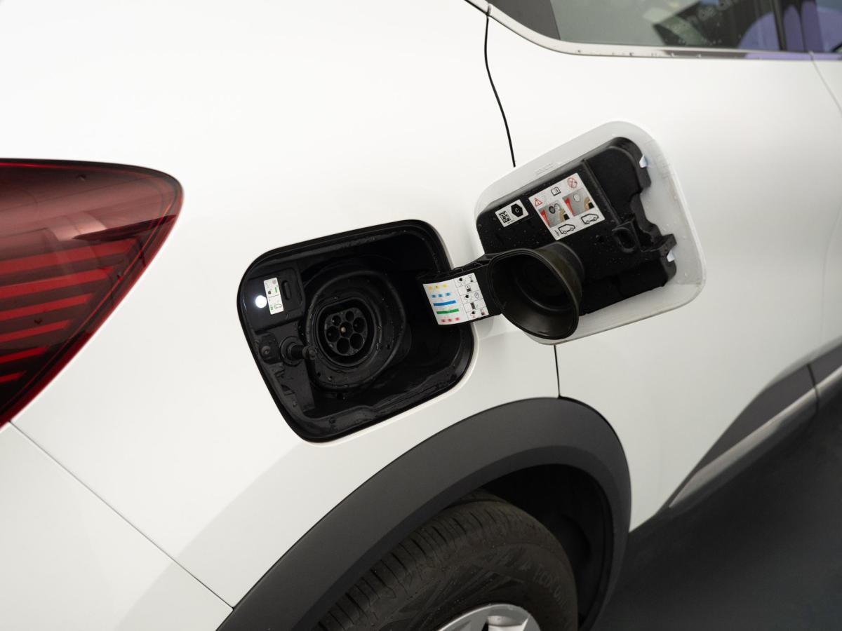 mitsubishi-asx-2023-hibrido-a-gasolina-1598cc