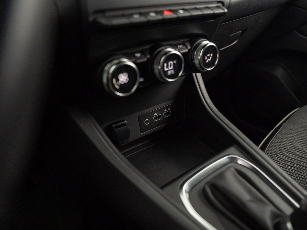 mitsubishi-asx-2023-hibrido-a-gasolina-1598cc