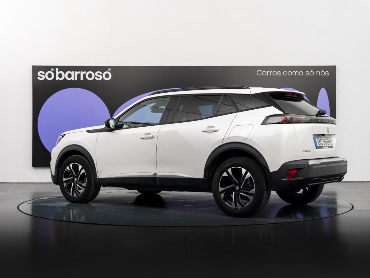 peugeot-2008-2023-diesel-1499cc