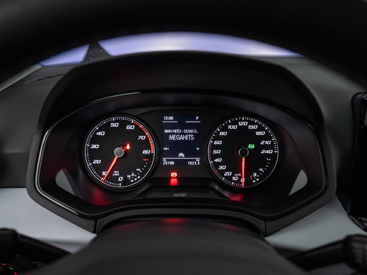 seat-arona-2022-gasolina-999cc