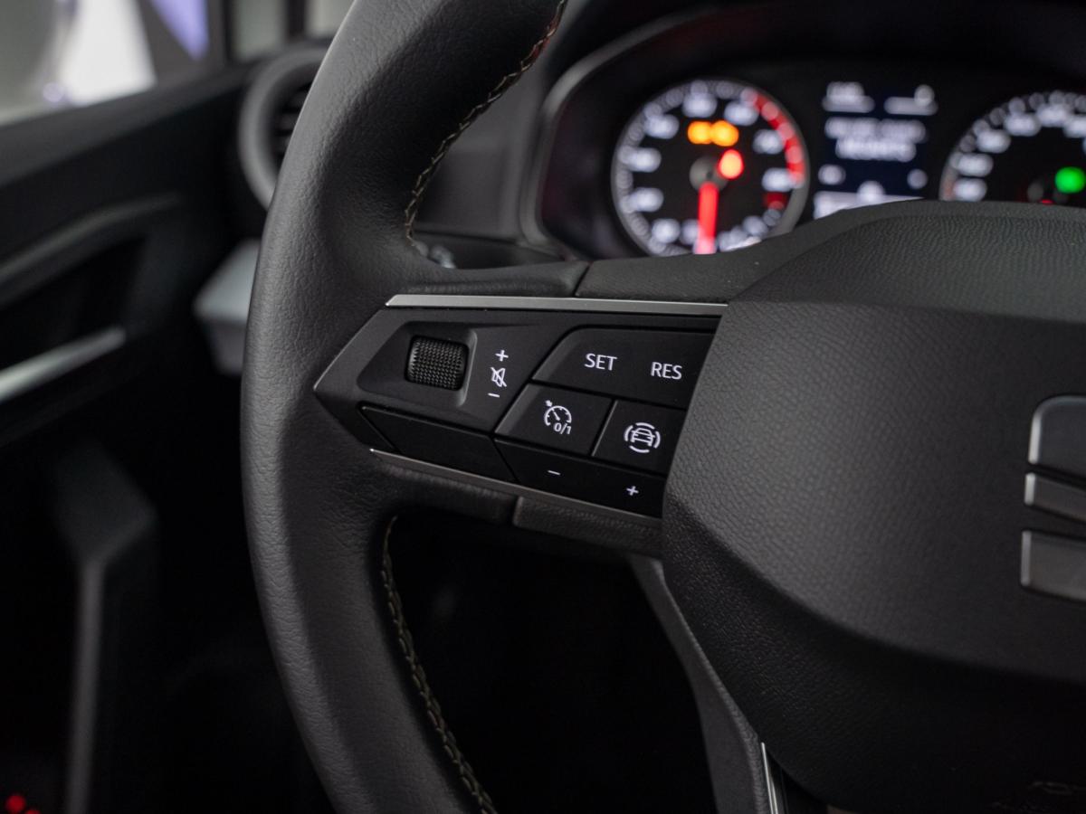 seat-arona-2022-gasolina-999cc