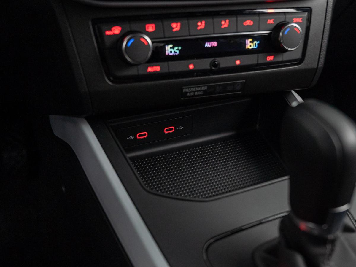 seat-arona-2022-gasolina-999cc