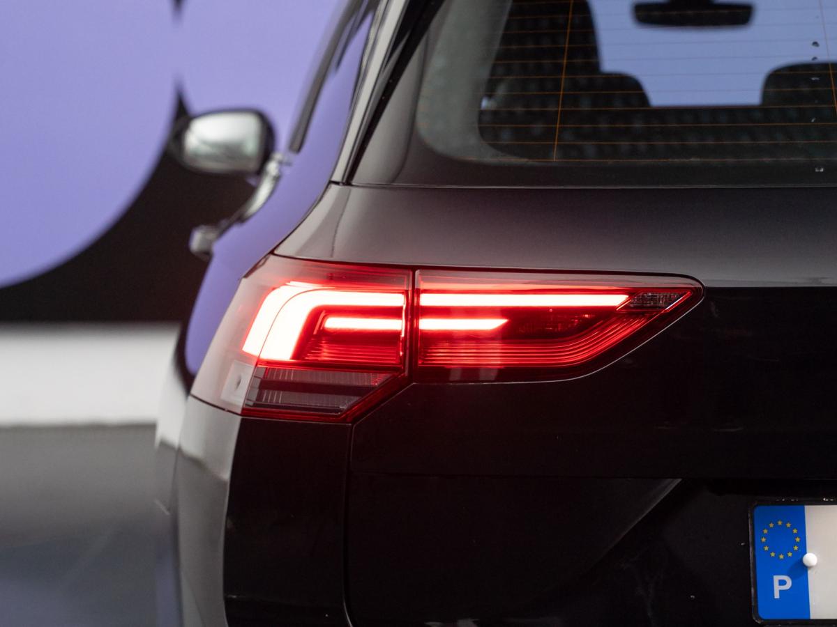 volkswagen-golf-variant-2021-diesel-1968cc