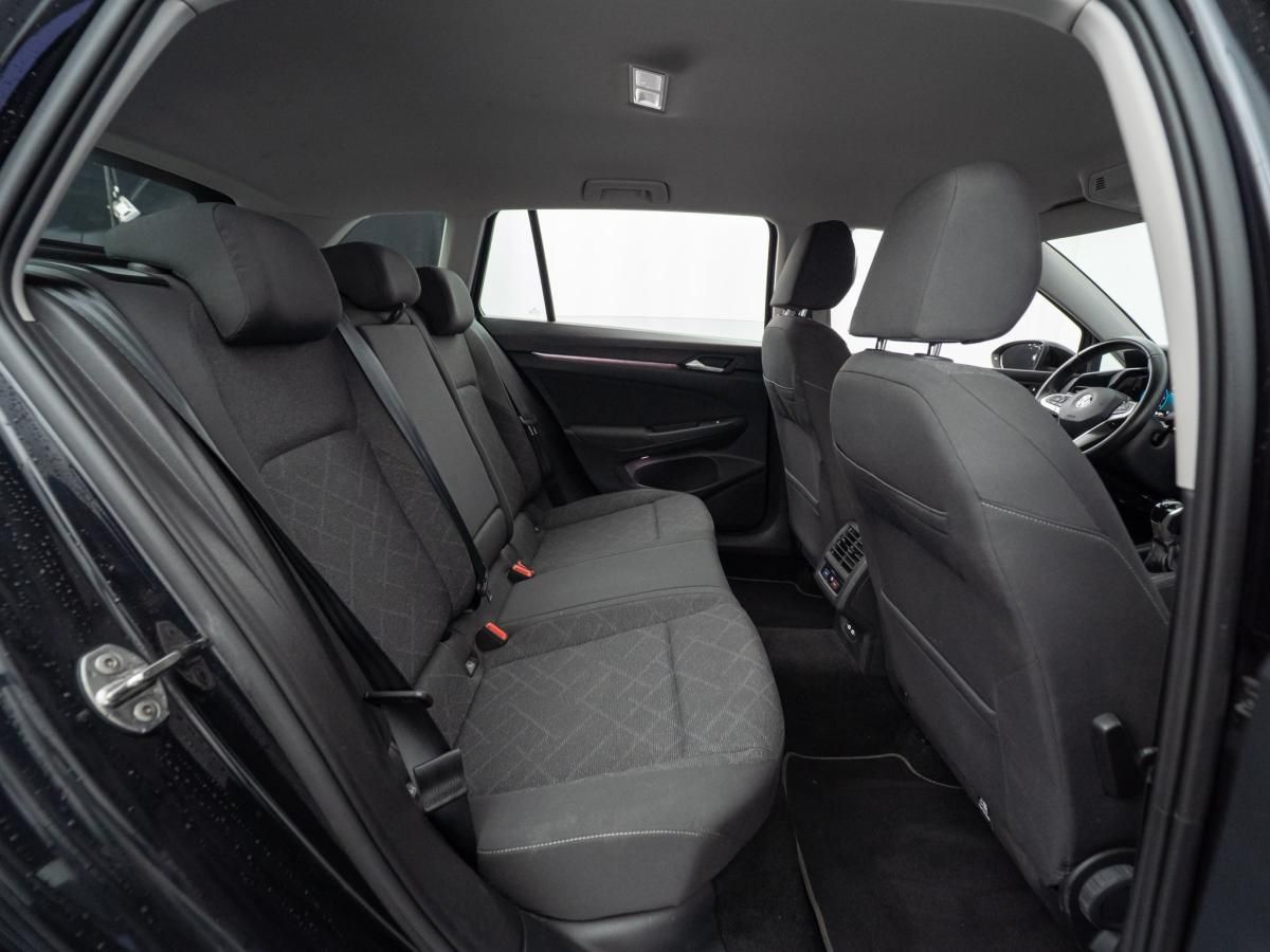 volkswagen-golf-variant-2021-diesel-1968cc