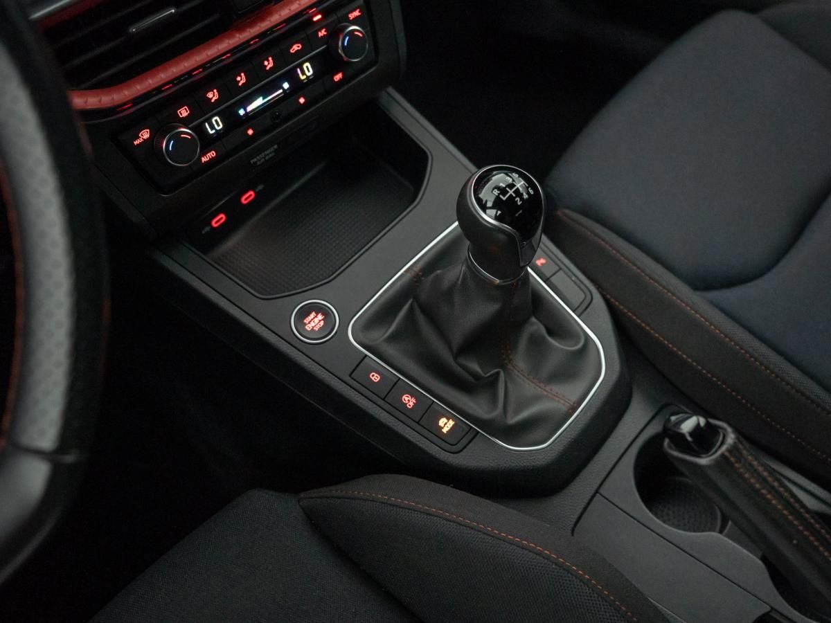seat-ibiza-2022-gasolina-999cc