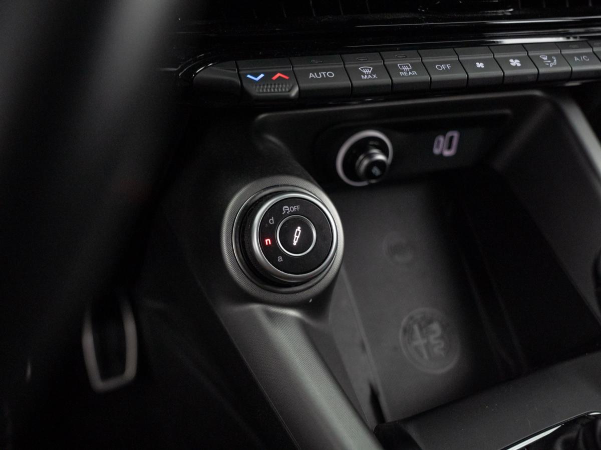 alfa-romeo-tonale-2023-hibrido-a-gasolina-1332cc