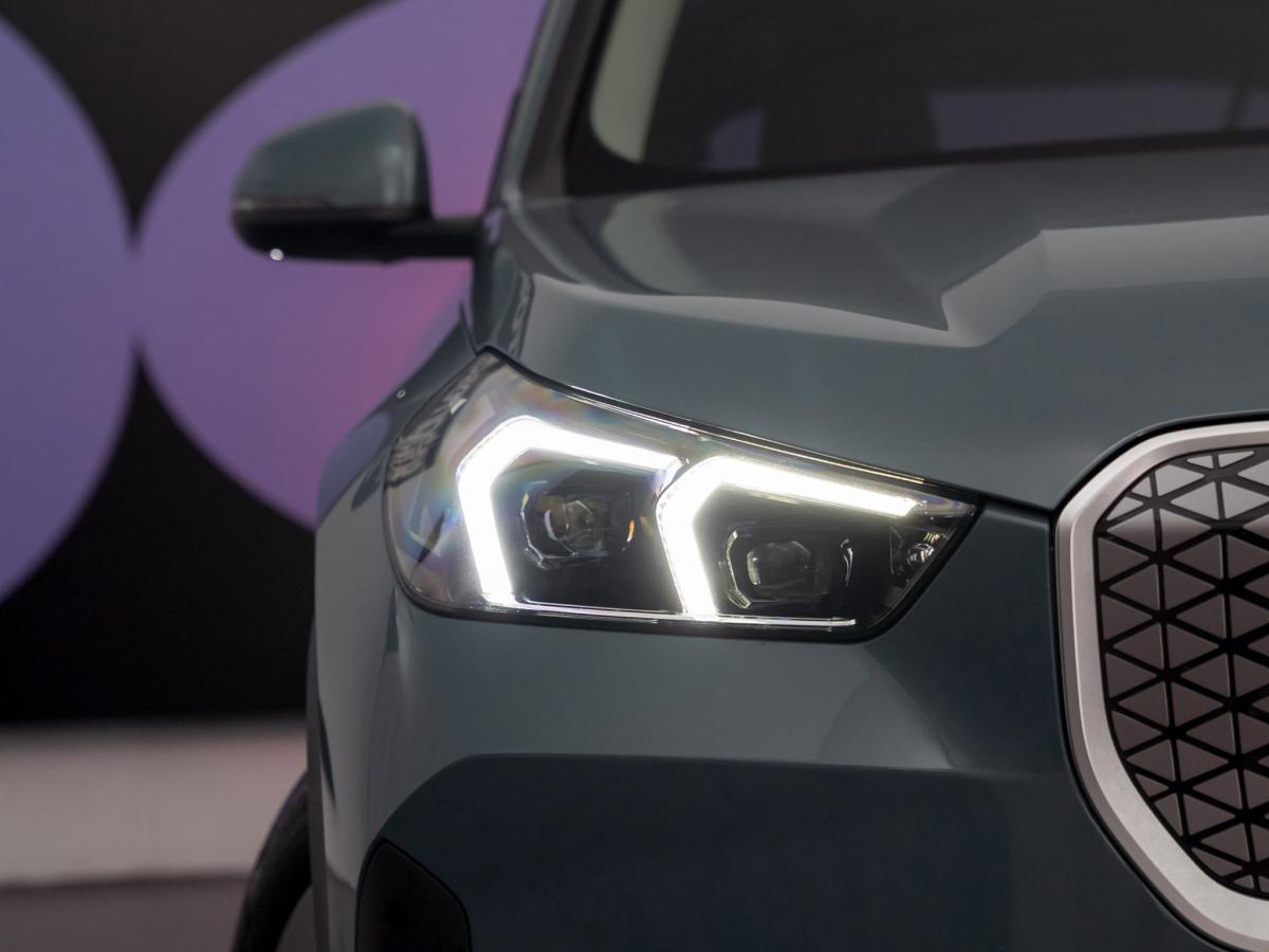 bmw-ix-2025-eletrico-500cc