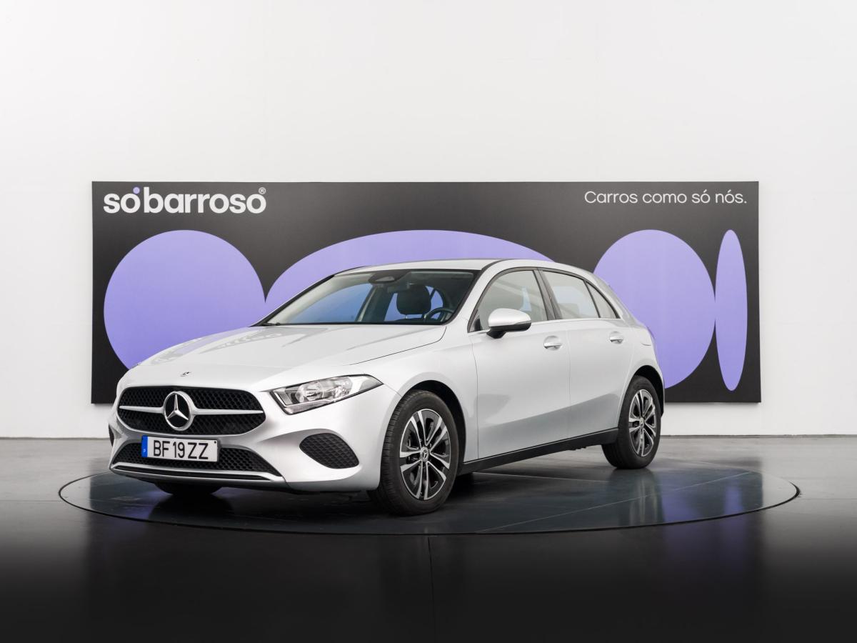 mercedes-benz-classe-a-2023-hibrido-a-gasolina-1332cc