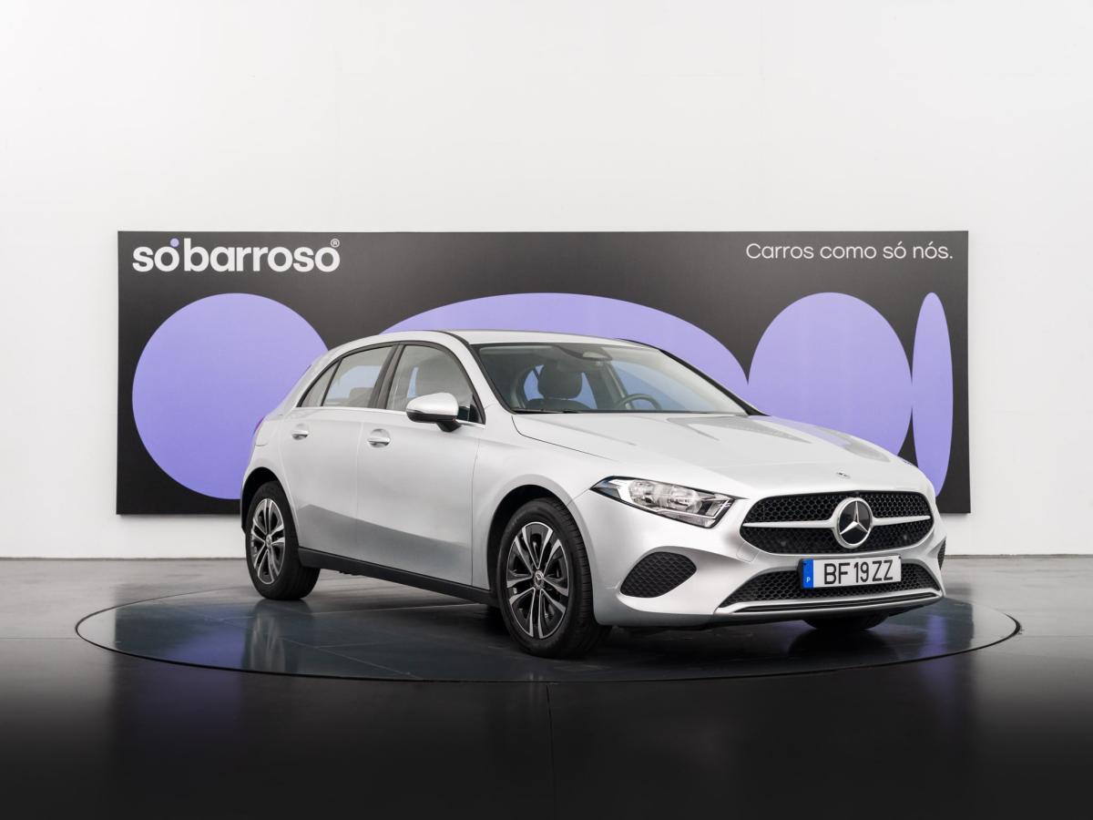 mercedes-benz-classe-a-2023-hibrido-a-gasolina-1332cc