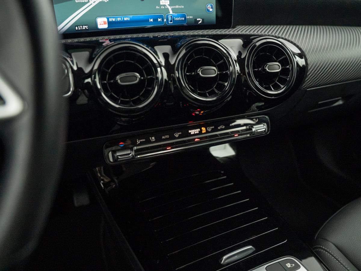 mercedes-benz-classe-a-2023-hibrido-a-gasolina-1332cc