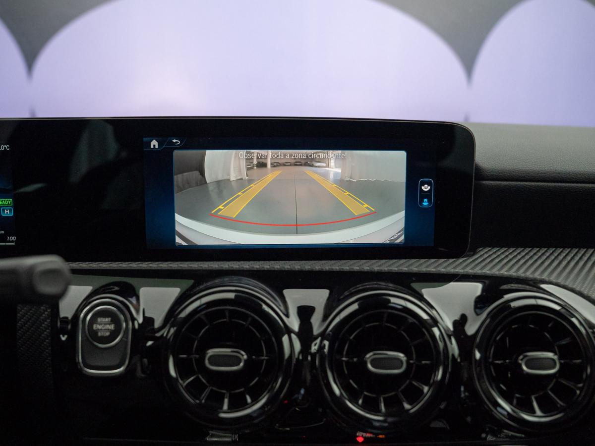 mercedes-benz-classe-a-2023-hibrido-a-gasolina-1332cc