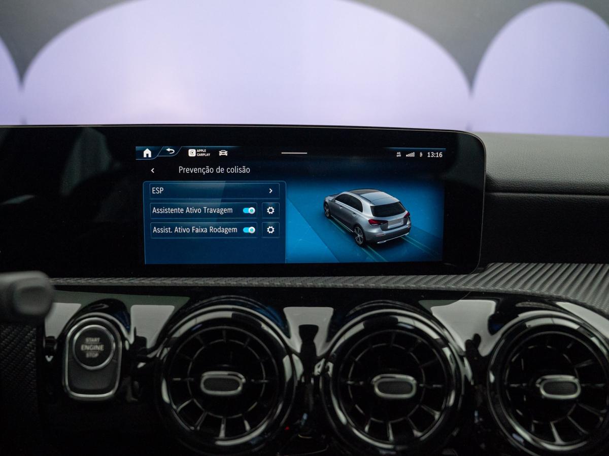 mercedes-benz-classe-a-2023-hibrido-a-gasolina-1332cc