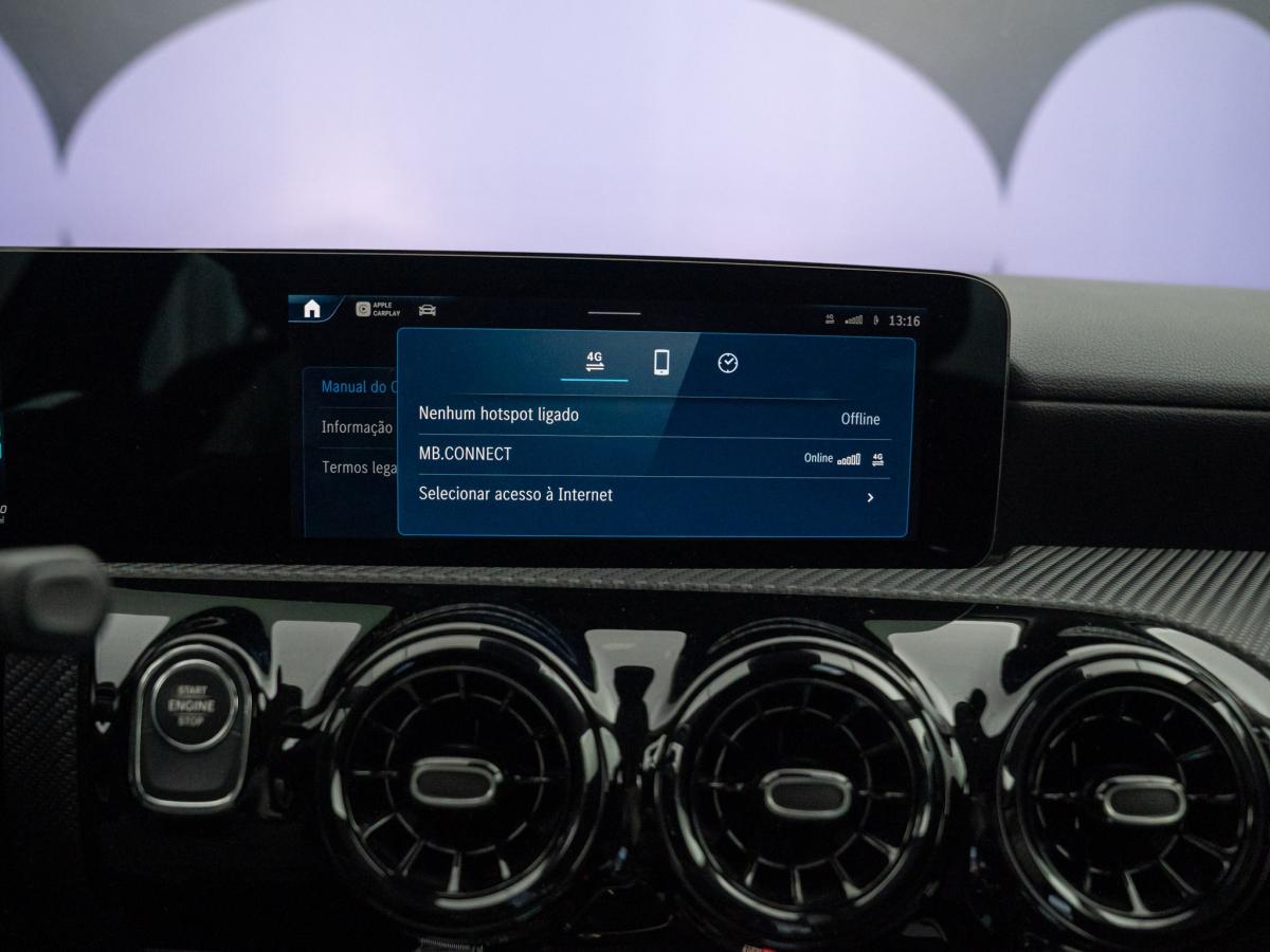 mercedes-benz-classe-a-2023-hibrido-a-gasolina-1332cc