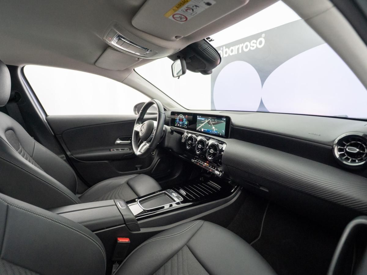 mercedes-benz-classe-a-2023-hibrido-a-gasolina-1332cc