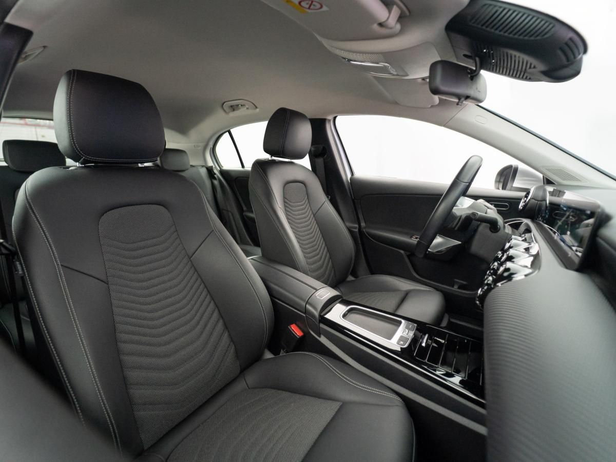 mercedes-benz-classe-a-2023-hibrido-a-gasolina-1332cc