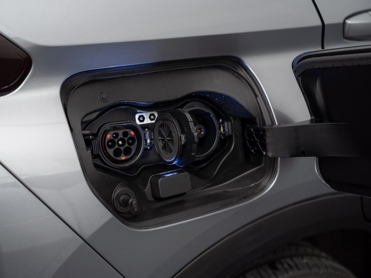 mitsubishi-eclipse-cross-2021-hibrido-a-gasolina-2360cc
