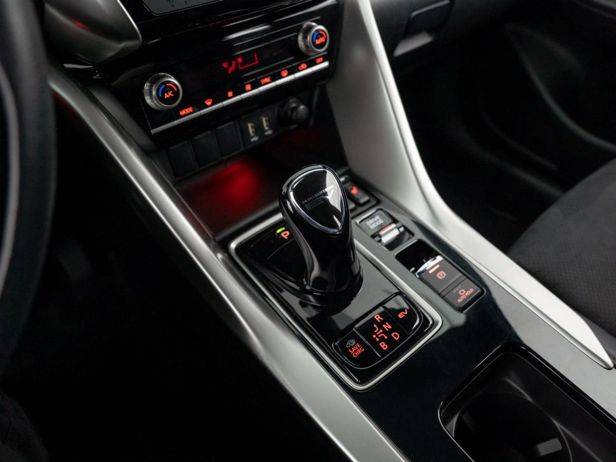 mitsubishi-eclipse-cross-2021-hibrido-a-gasolina-2360cc