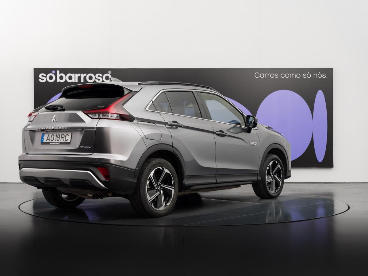 mitsubishi-eclipse-cross-2022-hibrido-a-gasolina-2360cc