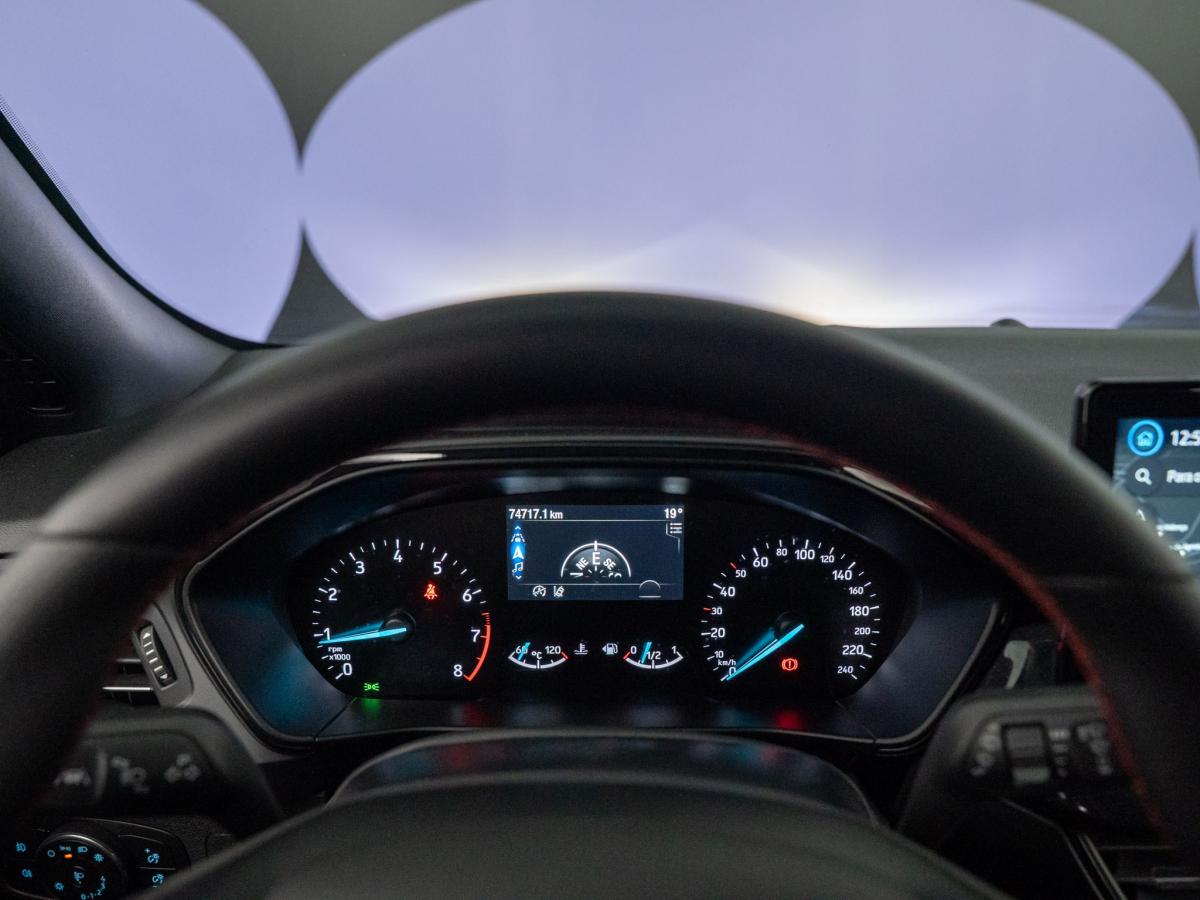 ford-focus-2024-hibrido-a-gasolina-998cc