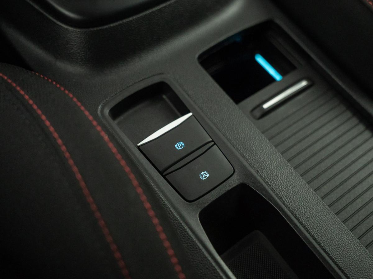 ford-focus-2024-hibrido-a-gasolina-998cc